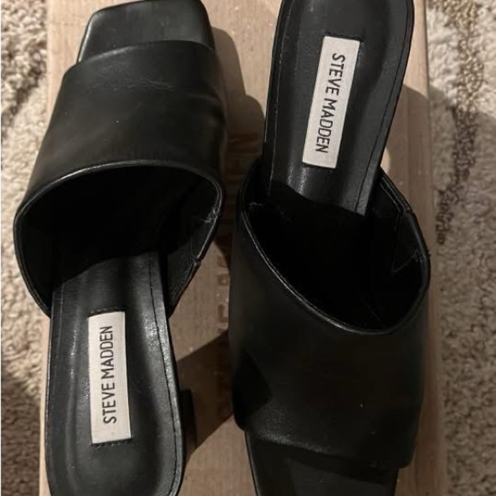Steve Madden Black Leather Mules